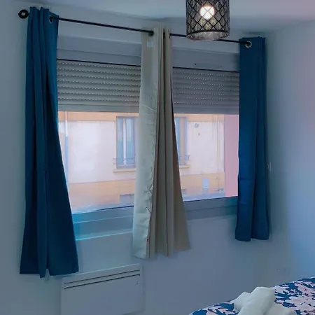 Ot Elegant Et Apartament